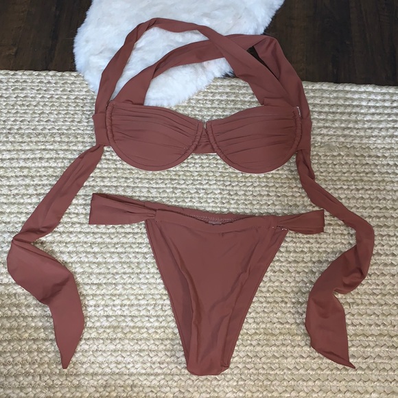 New bikini - Picture 2 of 3